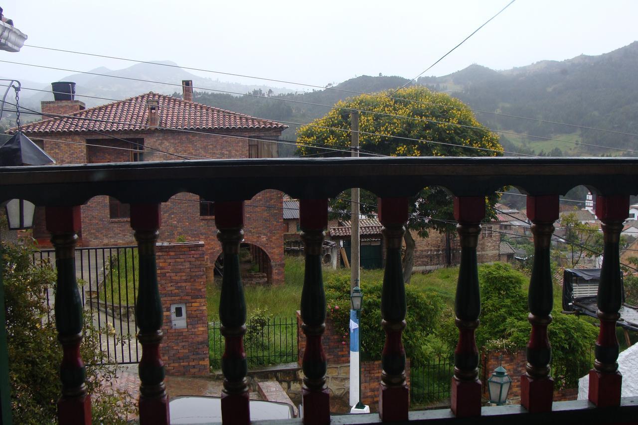 Hotel Porton De Oceta Mongui Bagian luar foto