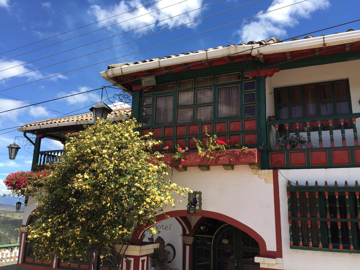 Hotel Porton De Oceta Mongui Bagian luar foto