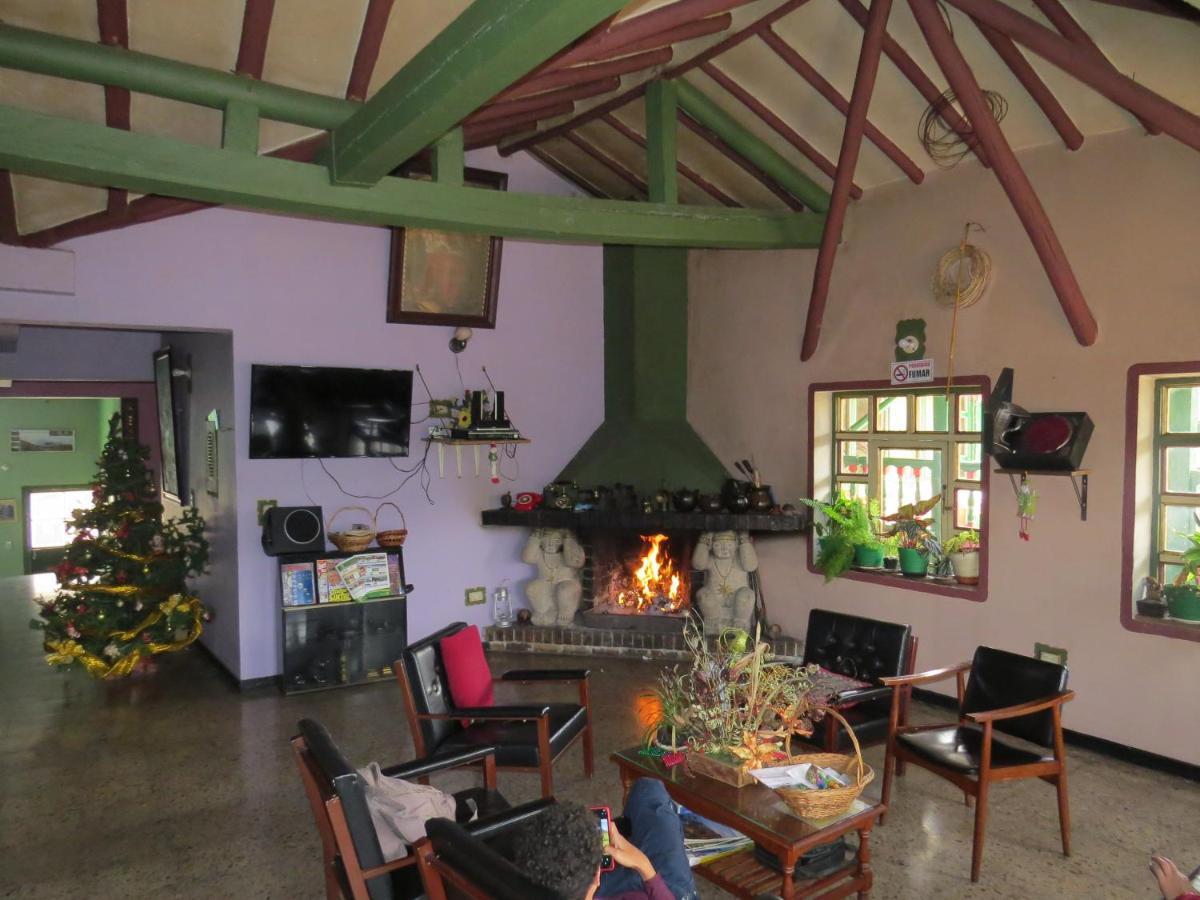 Hotel Porton De Oceta Mongui Bagian luar foto
